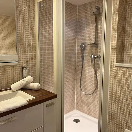 La Loggia & Deauville