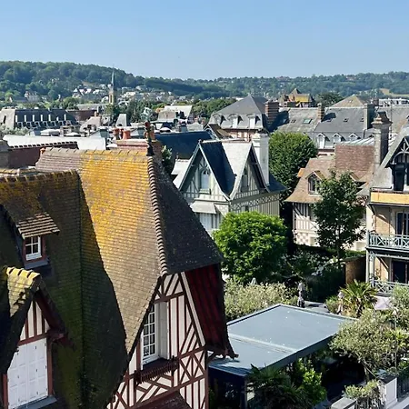 La Loggia & Szálloda 3*