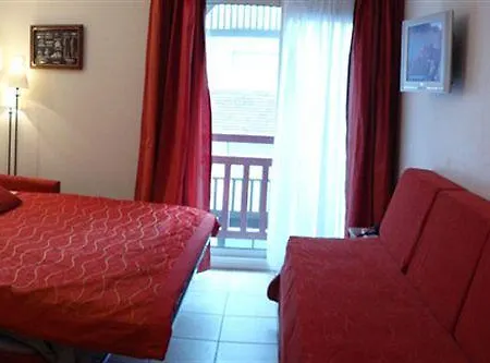 Отель La Loggia &