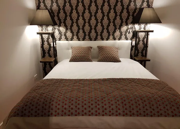 La Loggia & 3* Ντοβίλ