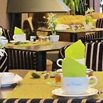Otel La Loggia &