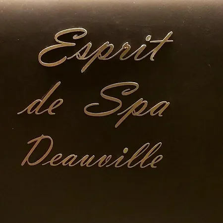 La Loggia & מלון