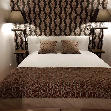 La Loggia & 3* דוביל