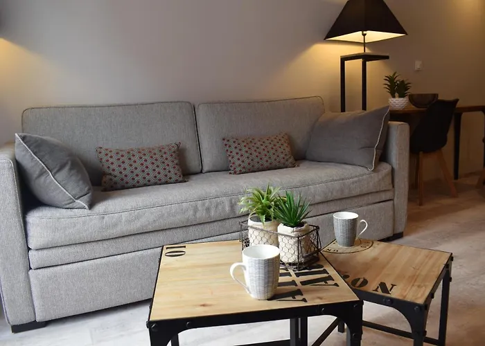 La Loggia & דוביל