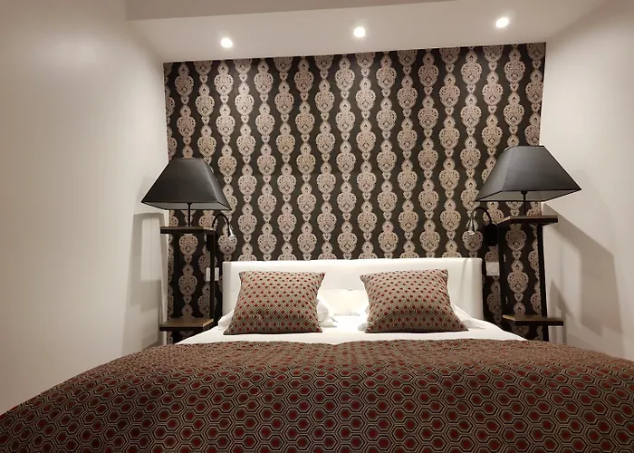 La Loggia & מלון דוביל